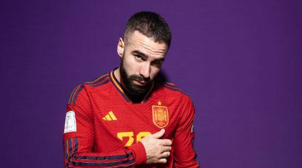 包含西班牙国家队主力球员转投皇马，俱乐部声势大增的词条