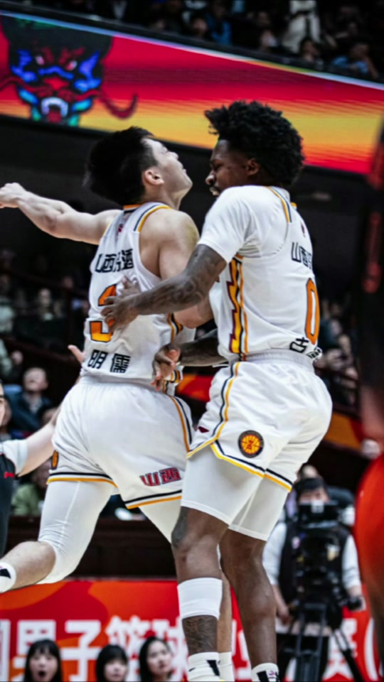 山西男篮赢下关键战役,保持不败战绩 山西男篮赢下关键战役,保持不败战绩