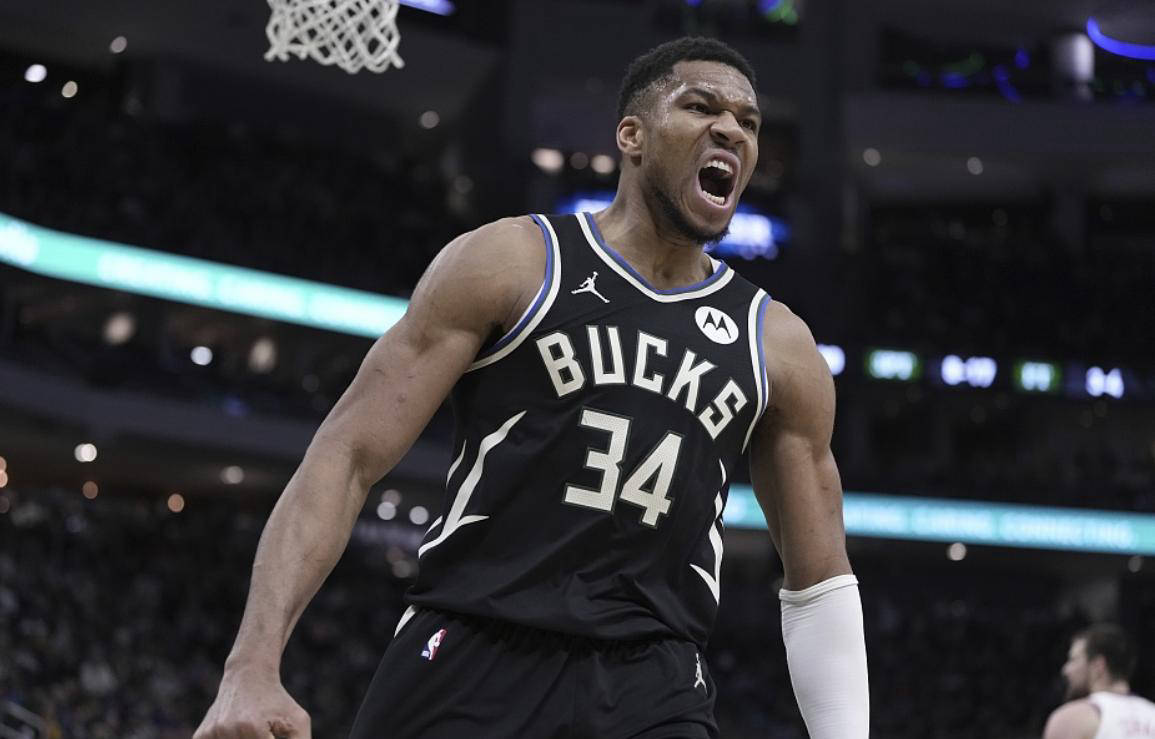 雄鹿球员字母哥：继续展露统治力