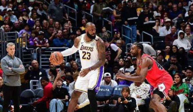 包含夺冠热门球队连胜止步,防守失常成致命伤的词条 包含夺冠热门球队连胜止步,防守失常成致命伤的词条