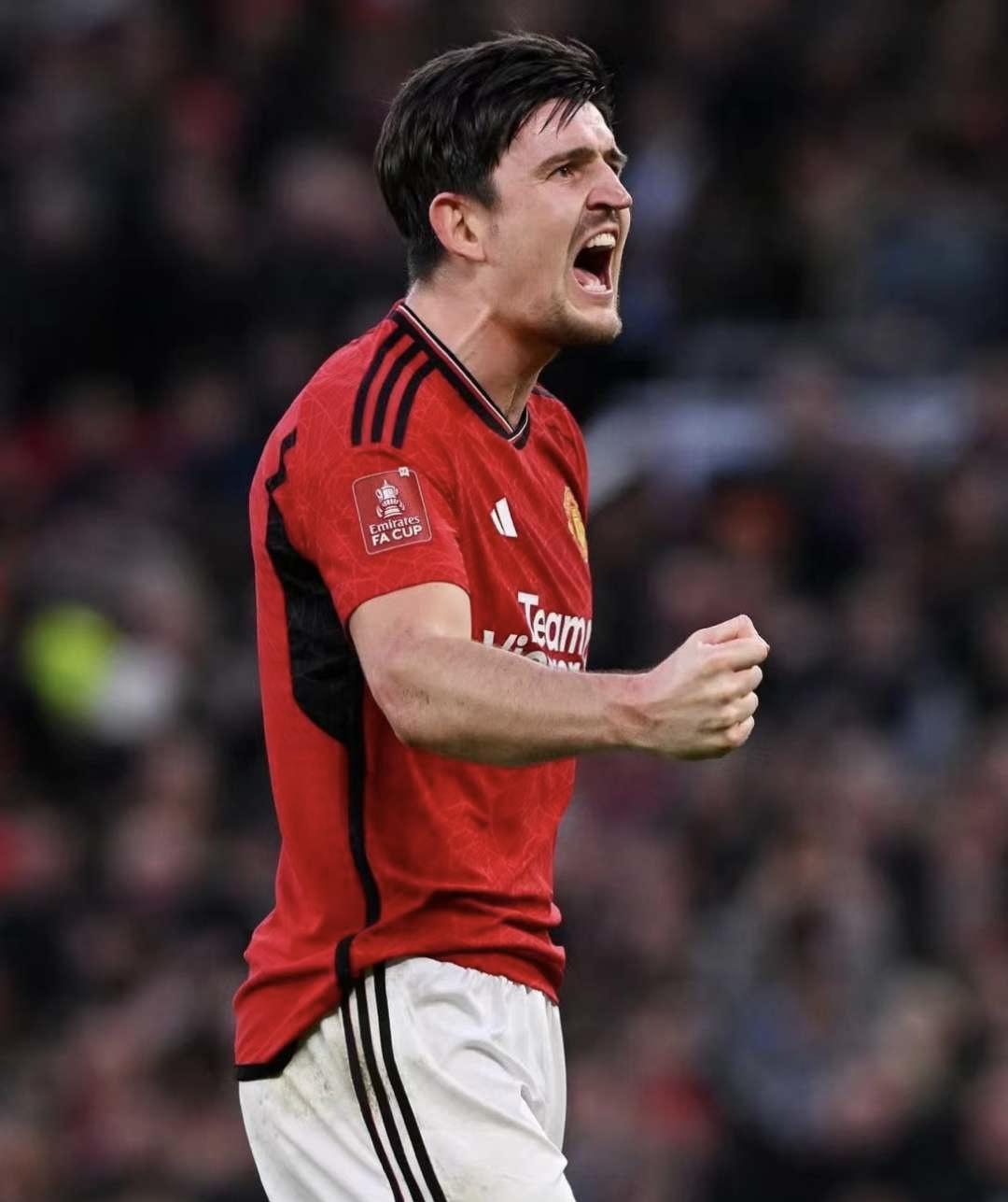 关于曼联后卫马奎尔缺席下一场比赛,重伤恐无缘本季残局的信息 关于曼联后卫马奎尔缺席下一场比赛,重伤恐无缘本季残局的信息