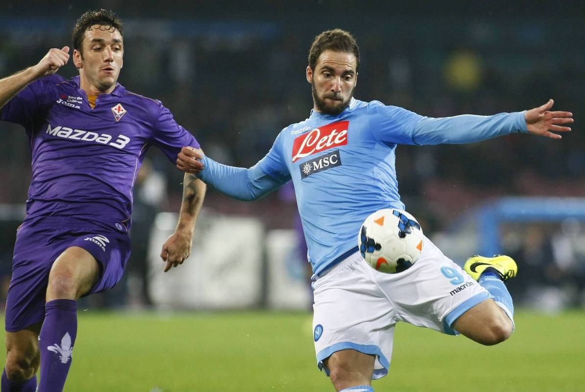 佛罗伦萨惜败那不勒斯,未能取得关键胜利 佛罗伦萨惜败那不勒斯,未能取得关键胜利