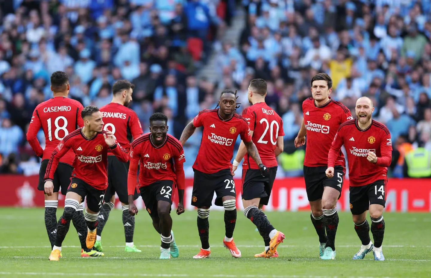 曼城力争胜巴萨，要冲击最后四强