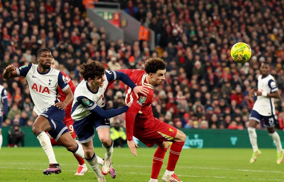 利物浦逆转胜利,晋级形势一片光明的简单介绍 利物浦逆转胜利,晋级形势一片光明的简单介绍