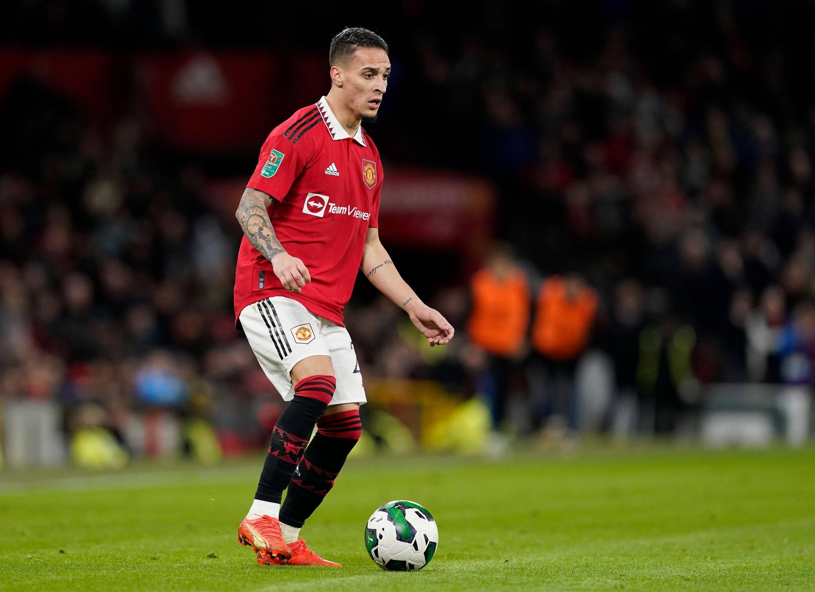 包含临危不乱，球员为球队拯救比赛局势的词条