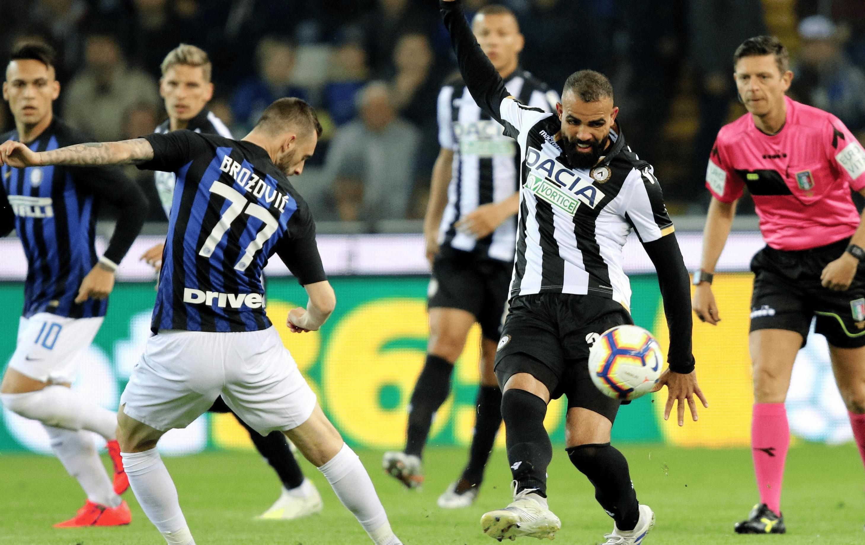 西甲重磅对决:国足迎战AC米兰,关键一战的简单介绍 西甲重磅对决:国足迎战AC米兰,关键一战的简单介绍