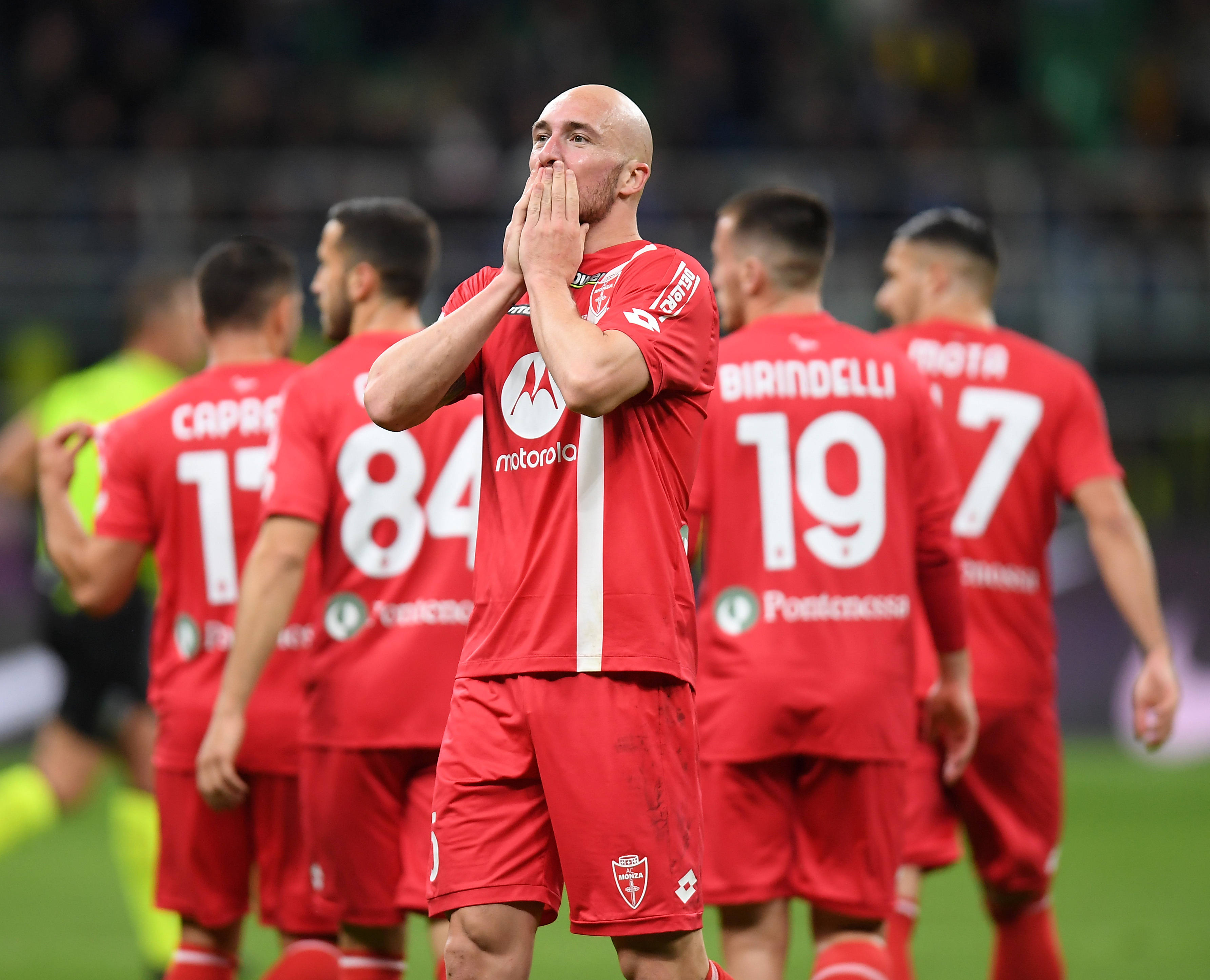 开云体育登录-包含卡利亚里新引进球员迅速适应球队节奏的词条