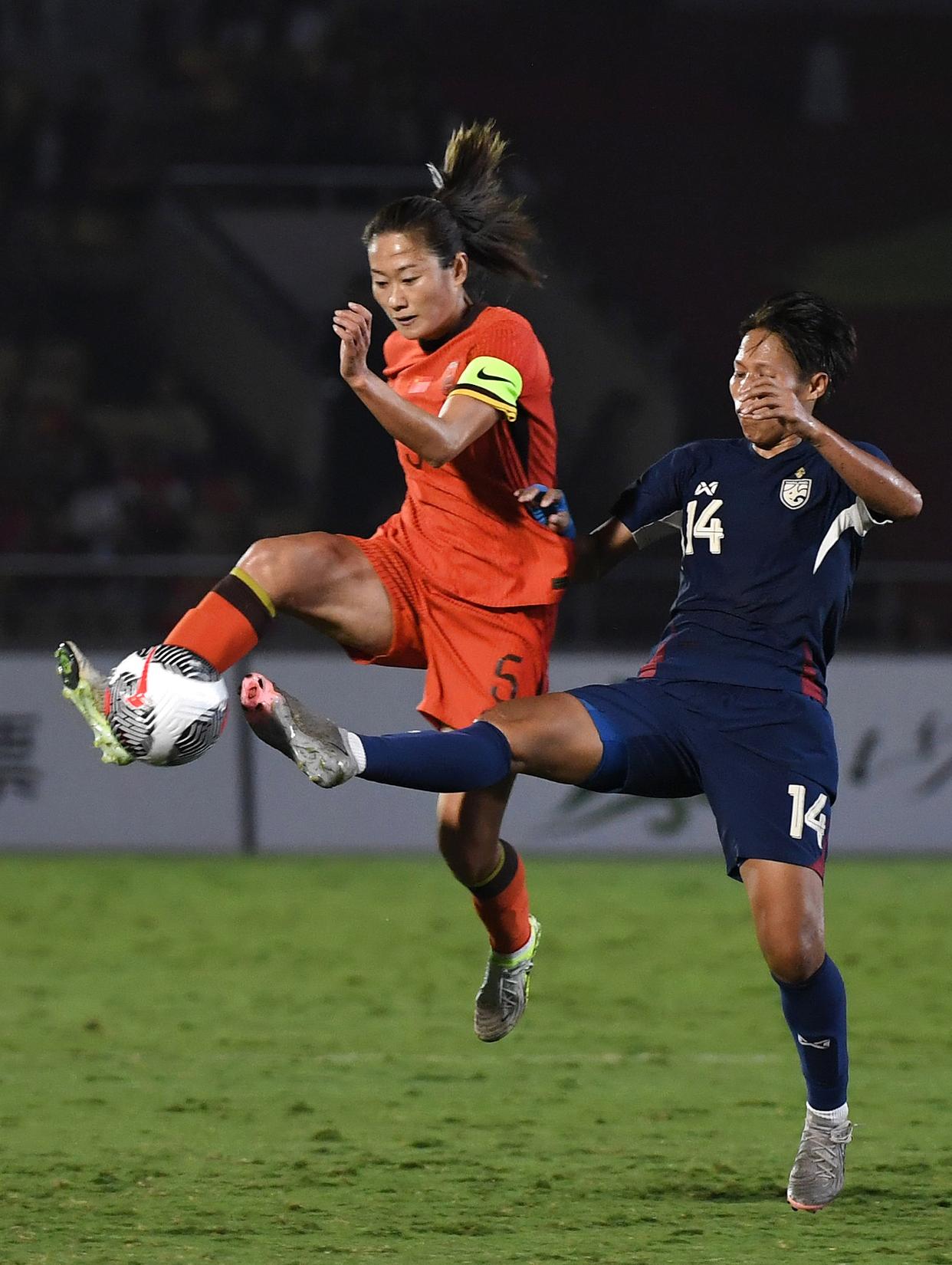 国际女足在大赛中闪闪发光 国际女足在大赛中闪闪发光