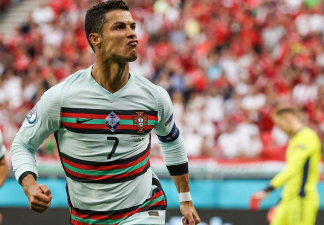 包含葡萄牙对冰岛获胜,C罗上演帽子戏法的词条 包含葡萄牙对冰岛获胜,C罗上演帽子戏法的词条