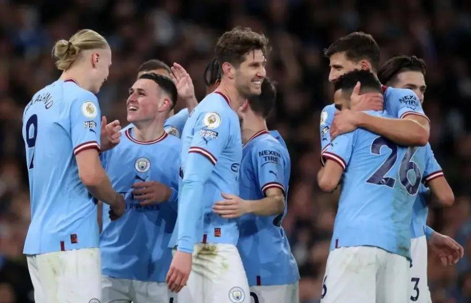 曼城险胜近取三分,蓝月亮继续领跑 曼城险胜近取三分,蓝月亮继续领跑