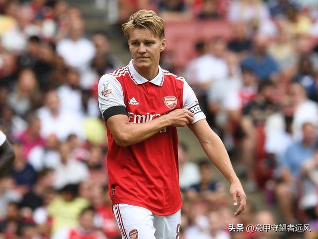 南安普顿客场战平伯恩茅斯，保持不败