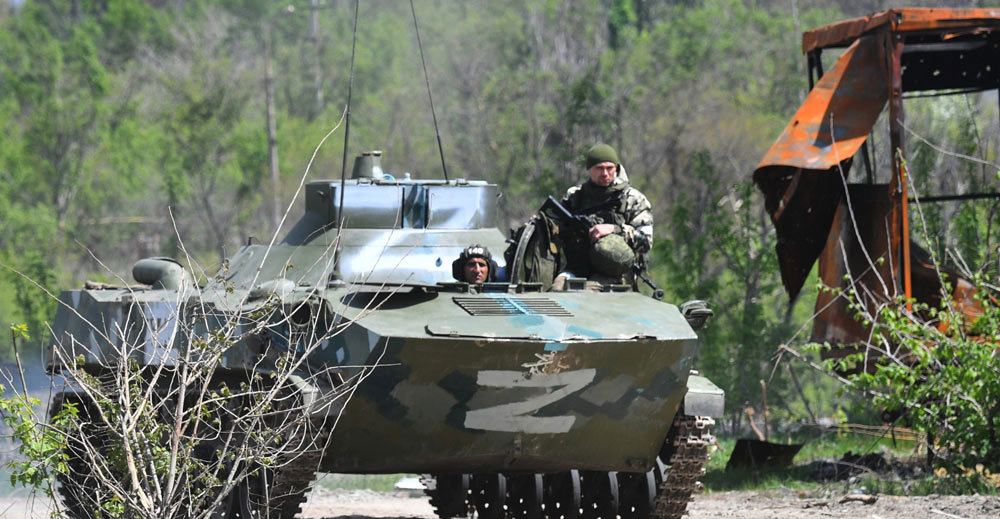 波兰队遭遇挑战,奋力对抗俄罗斯队 波兰队遭遇挑战,奋力对抗俄罗斯队