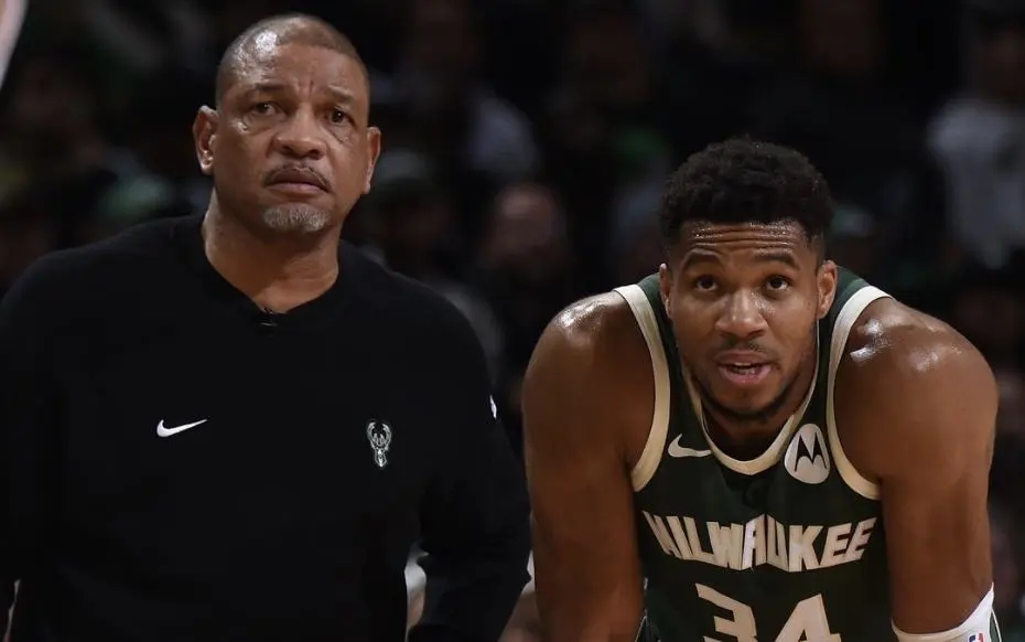 包含雄鹿力克灰熊，字母哥连续发威的词条