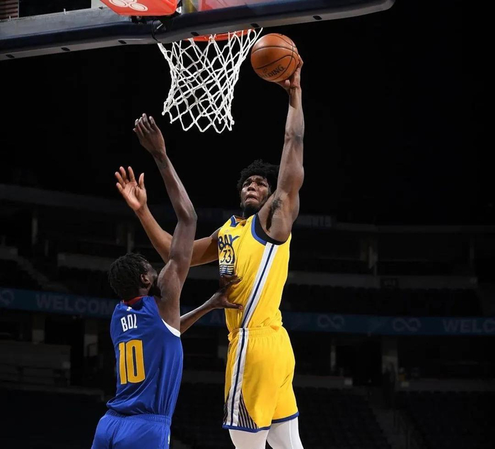 开云体育在线-猛龙轻松战胜篮网，加拿大双中锋砍下21分