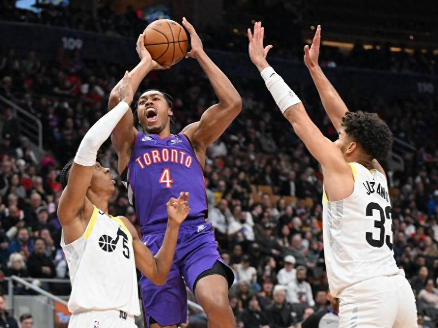 猛龙轻松战胜篮网,加拿大双中锋砍下21分 猛龙轻松战胜篮网,加拿大双中锋砍下21分