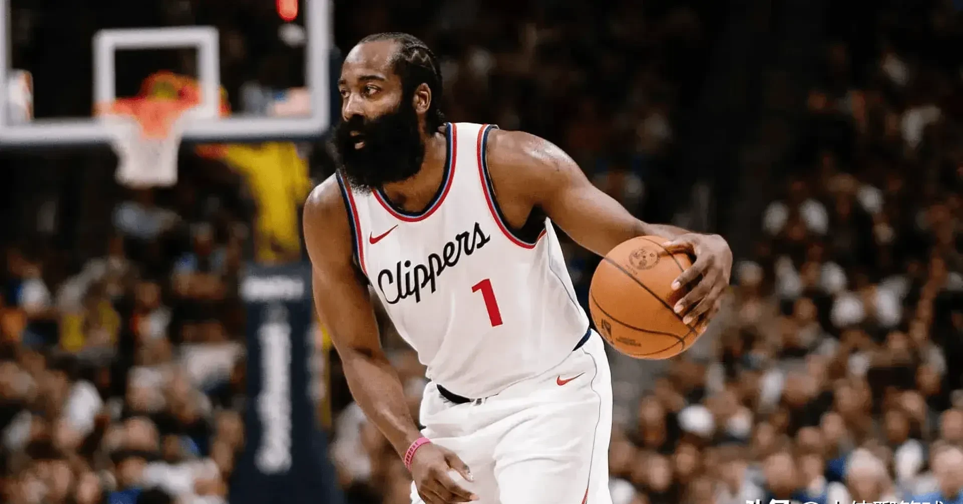 开云下载-火箭惨败马刺，哈登失准投篮