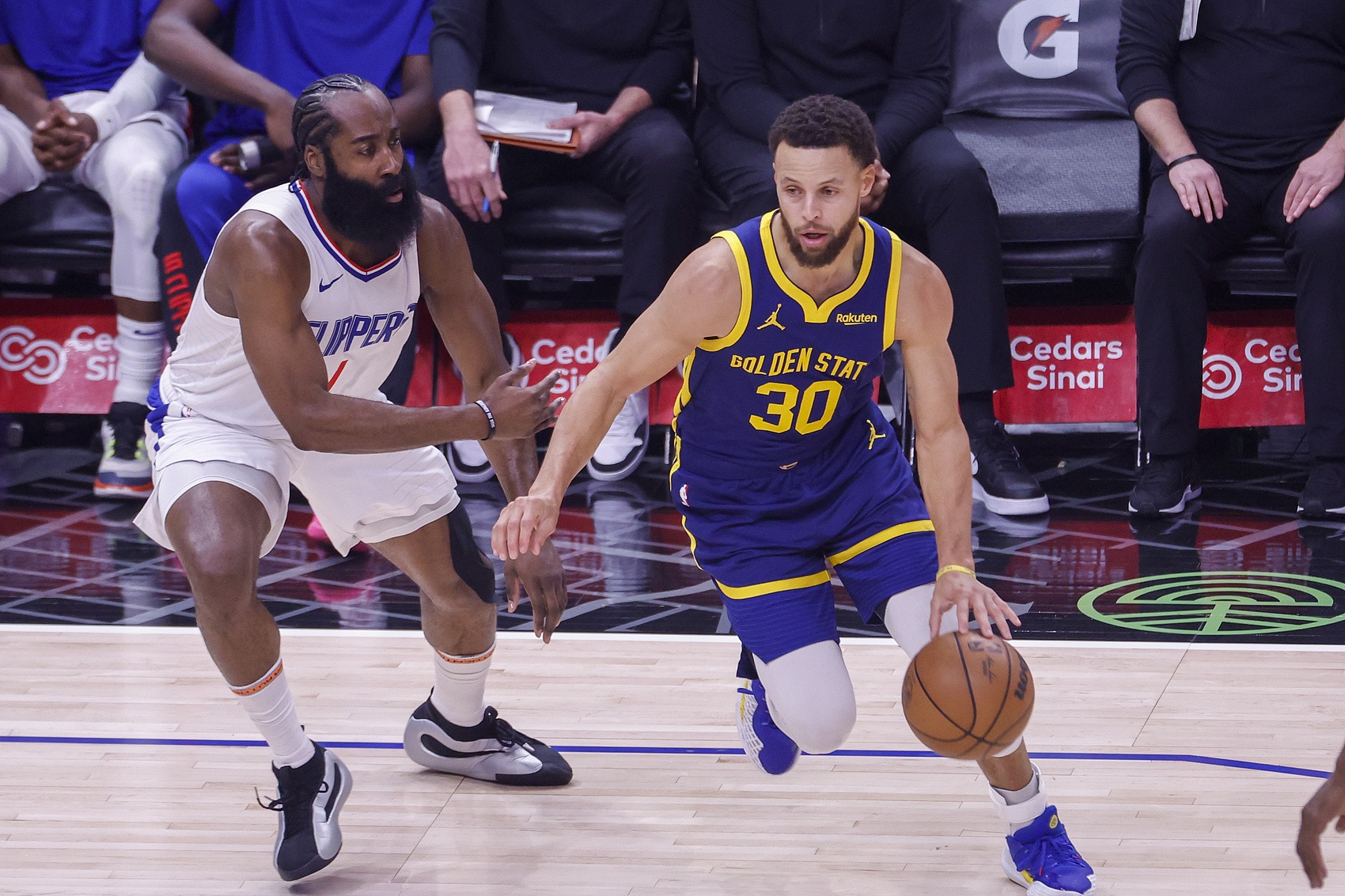 开云体育APP下载-关于专家预测赔率变化胜率超六成，结果成焦点的信息