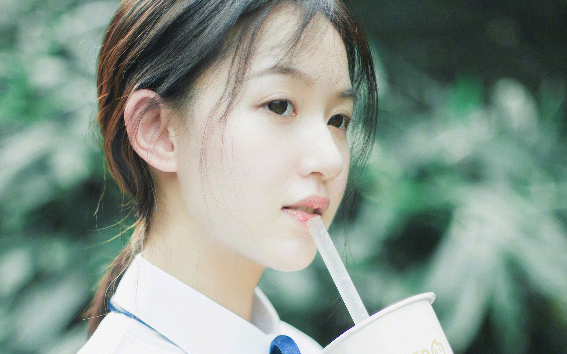 艺术碾压战术,当黄喜灿的独舞撕裂马竞铁幕,塞内加尔的压迫交响乐奏响足球新章