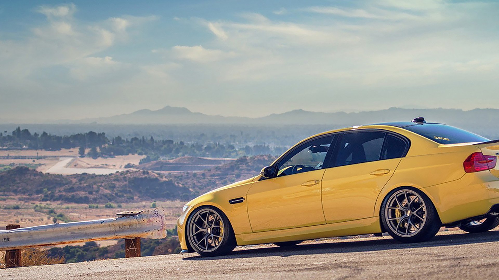 希腊火力全开压制安哥拉，布雷默一手掌控比赛走势