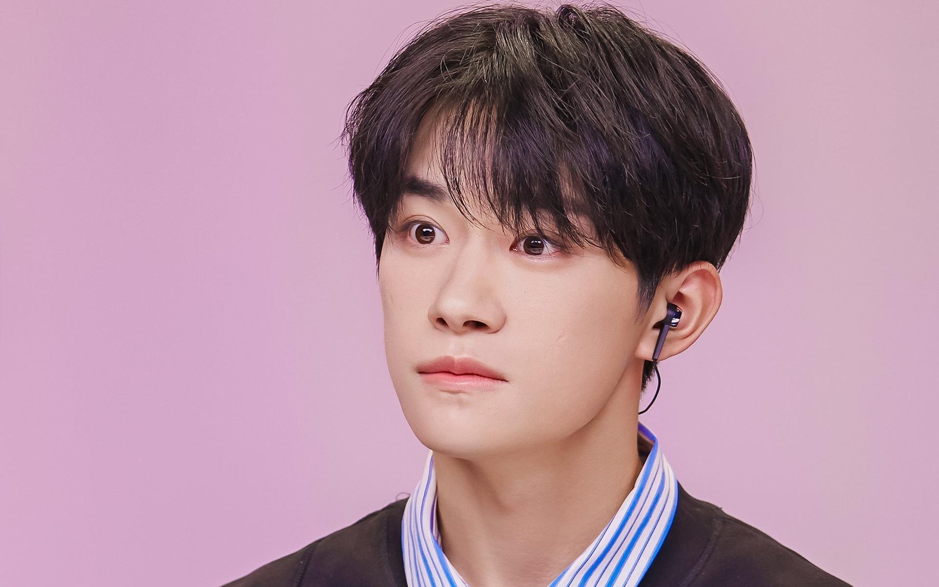 开云体育官方网站-格纳布里爆发，突尼斯强势晋级，足球世界的个人英雄与集体史诗