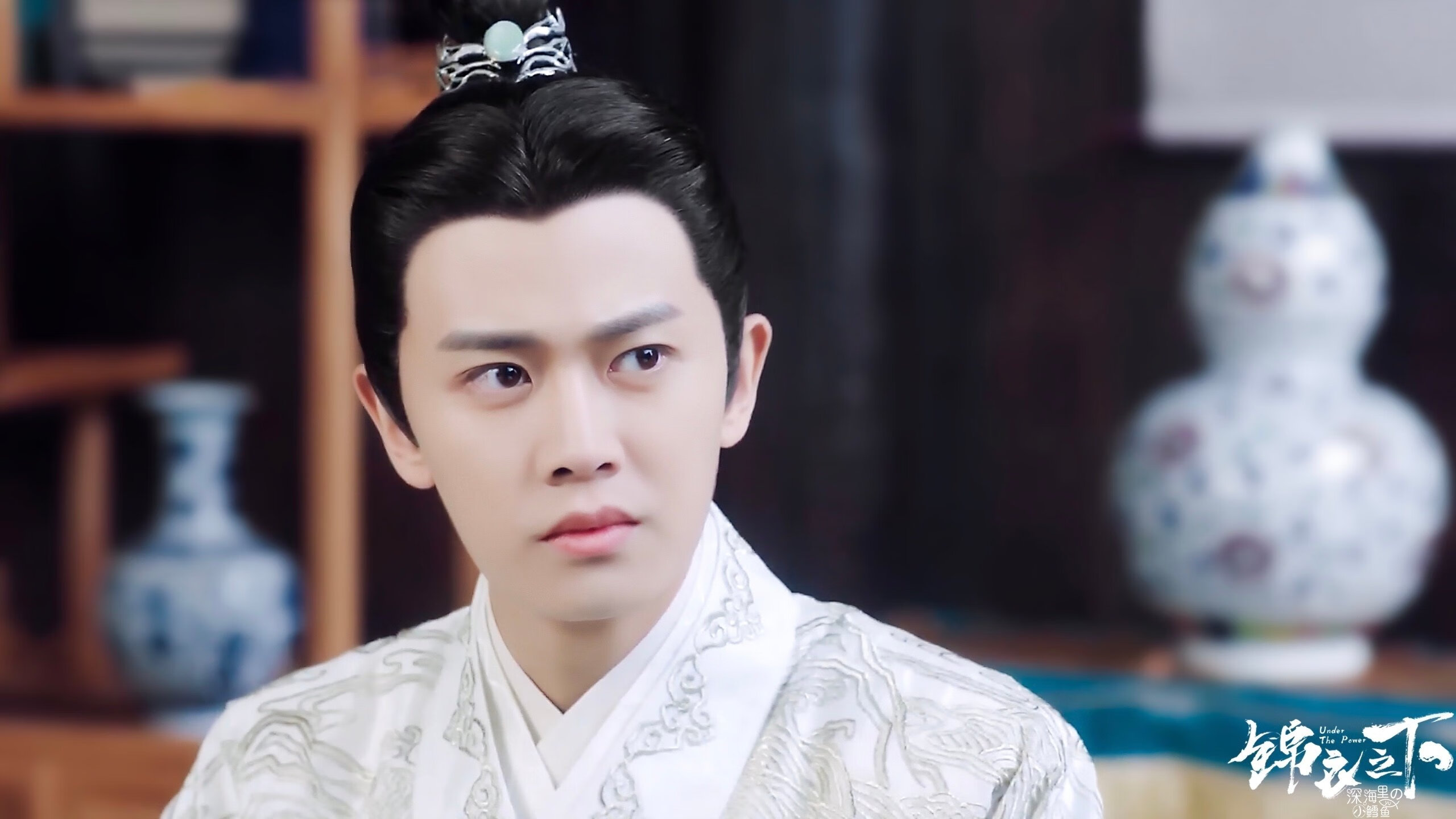 德甲争冠战之夜，伊萨克点燃赛场，梦想与火焰共舞